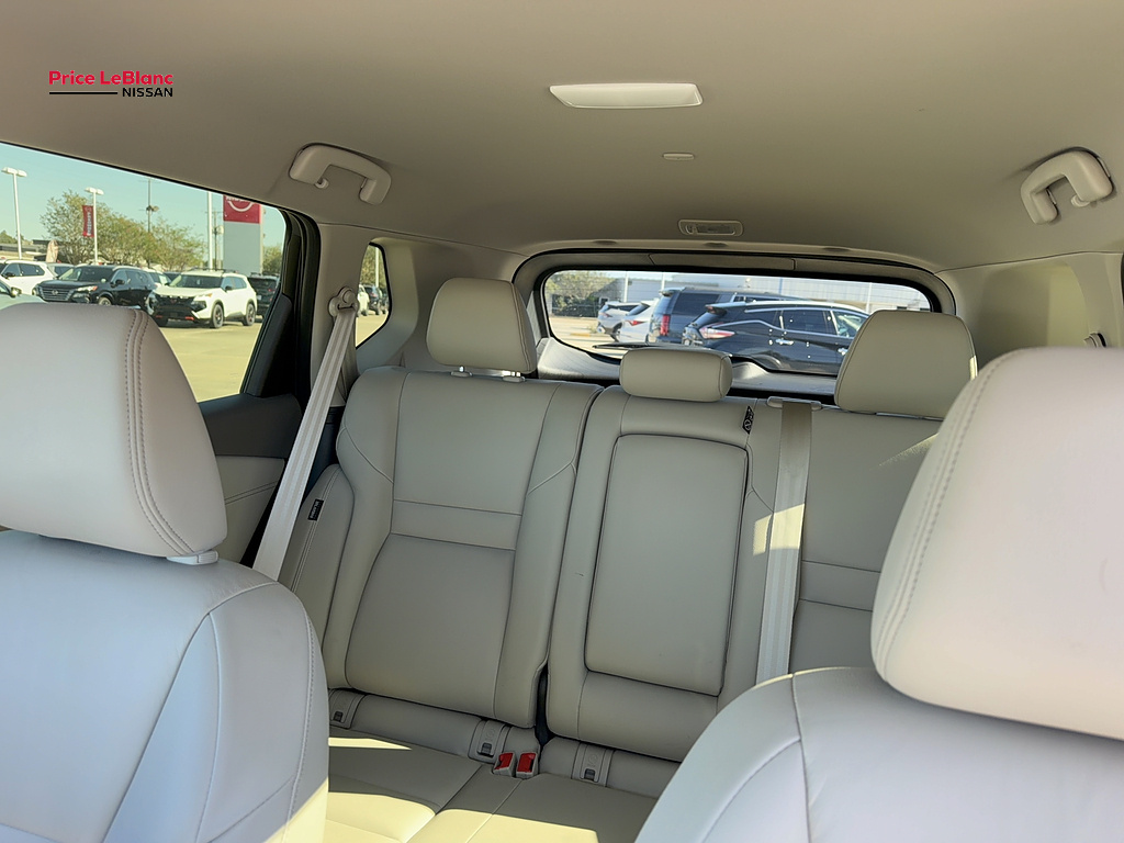 2024 Nissan Rogue photo 17 of 21