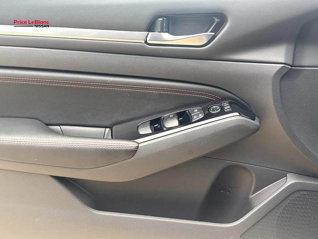 2023 Nissan Altima 2.5 SR Gun Metallic at Price LeBlanc Nissan