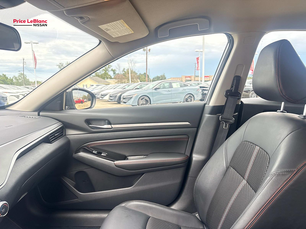 2023 Nissan Altima 2.5 SR Gun Metallic at Price LeBlanc Nissan