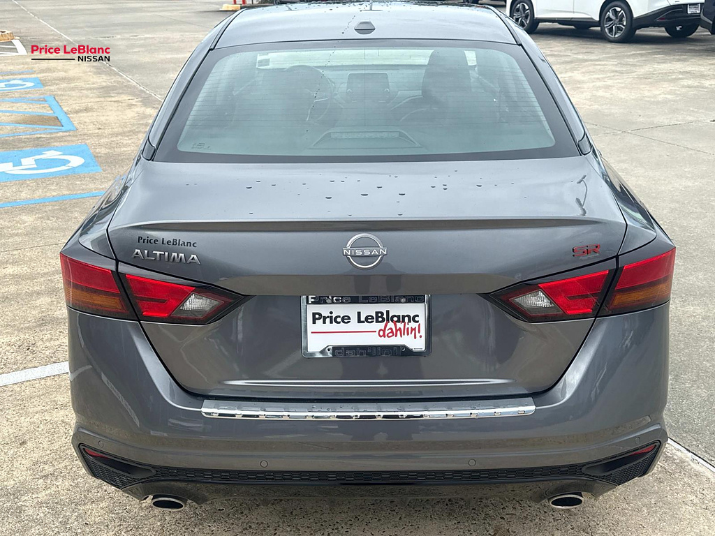 2023 Nissan Altima 2.5 SR Gun Metallic at Price LeBlanc Nissan