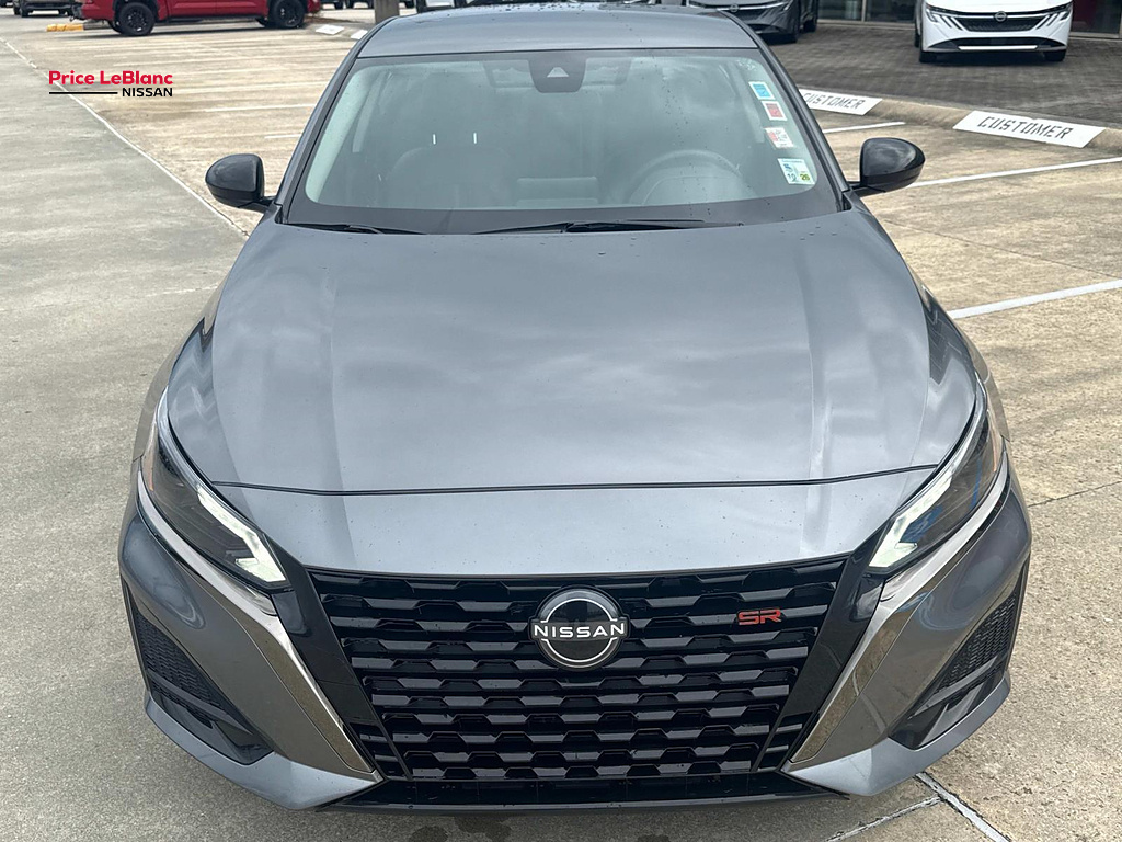 2023 Nissan Altima 2.5 SR Gun Metallic at Price LeBlanc Nissan