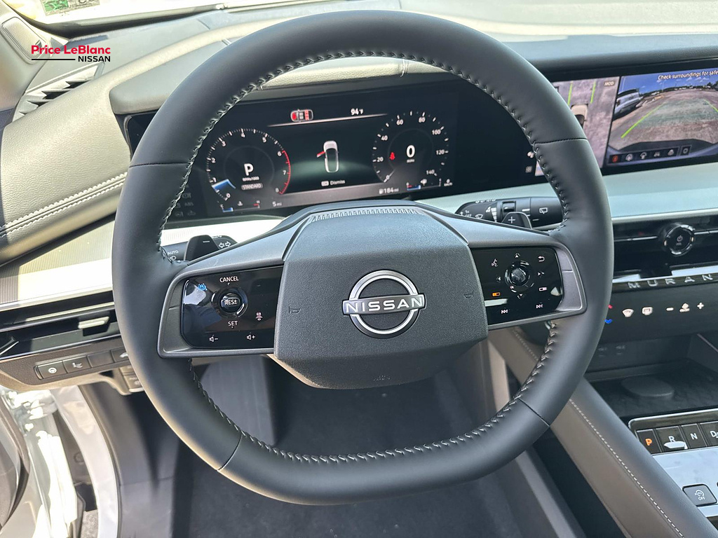 2026 Nissan Murano Platinum Everest White Pearl Tricoat/Super Black at Price LeBlanc Nissan