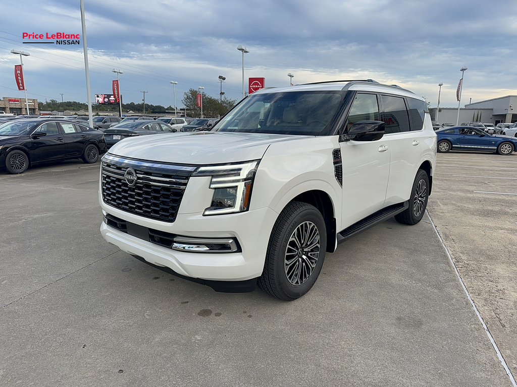 2026 Nissan Armada photo 4 of 32