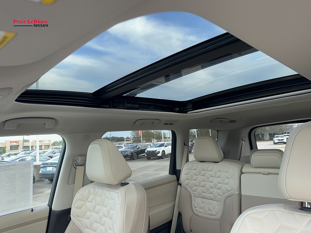 2026 Nissan Armada photo 25 of 32