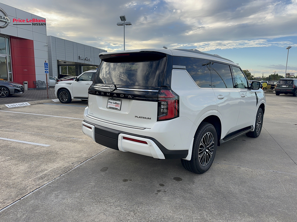 2026 Nissan Armada photo 8 of 32