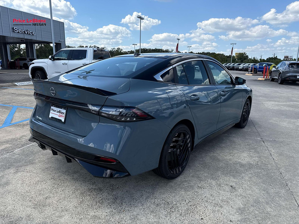 2027 Nissan Sentra SR Atlantic Gray Metallic/Super Black at Price LeBlanc Nissan