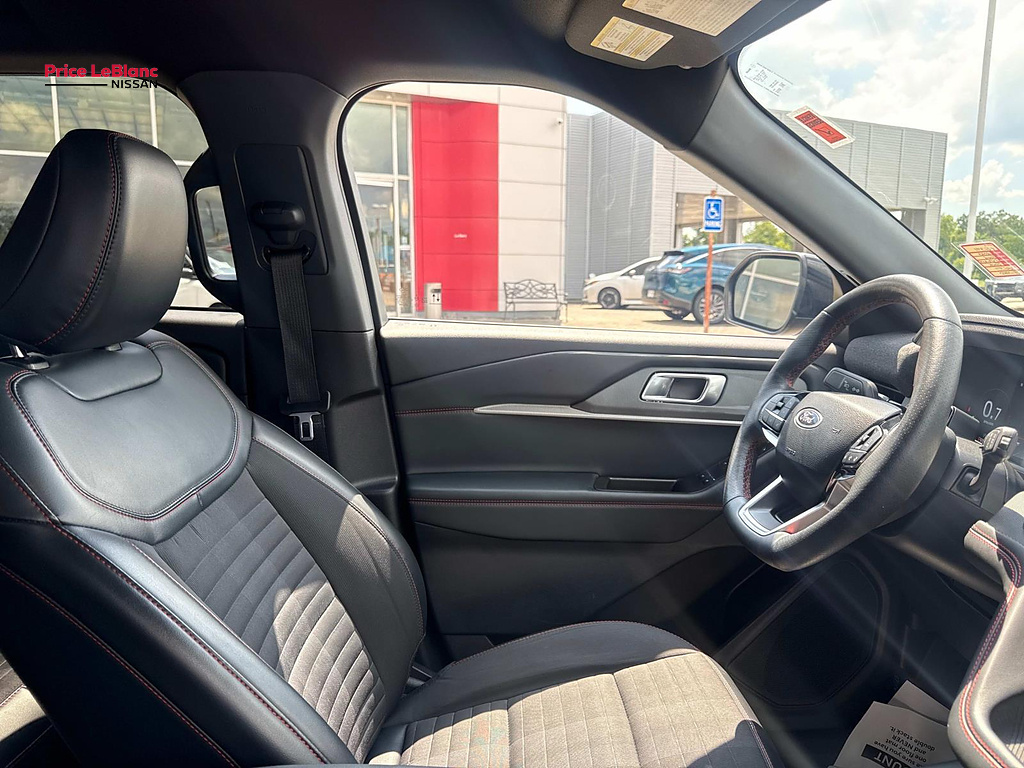 2025 Ford Explorer ST-Line - 9