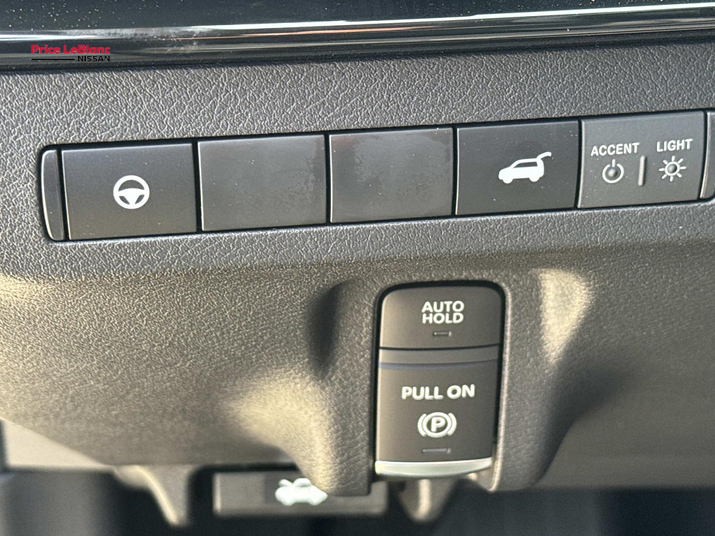 2026 Nissan Murano photo 15 of 18