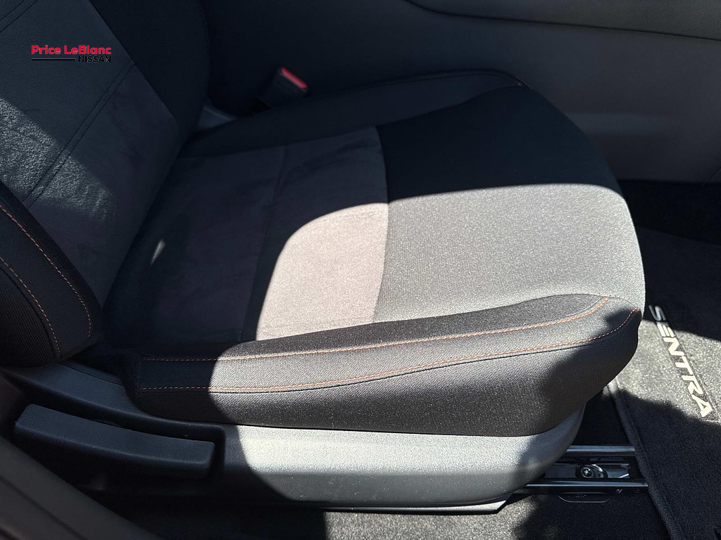 2025 Nissan Sentra SR - 9