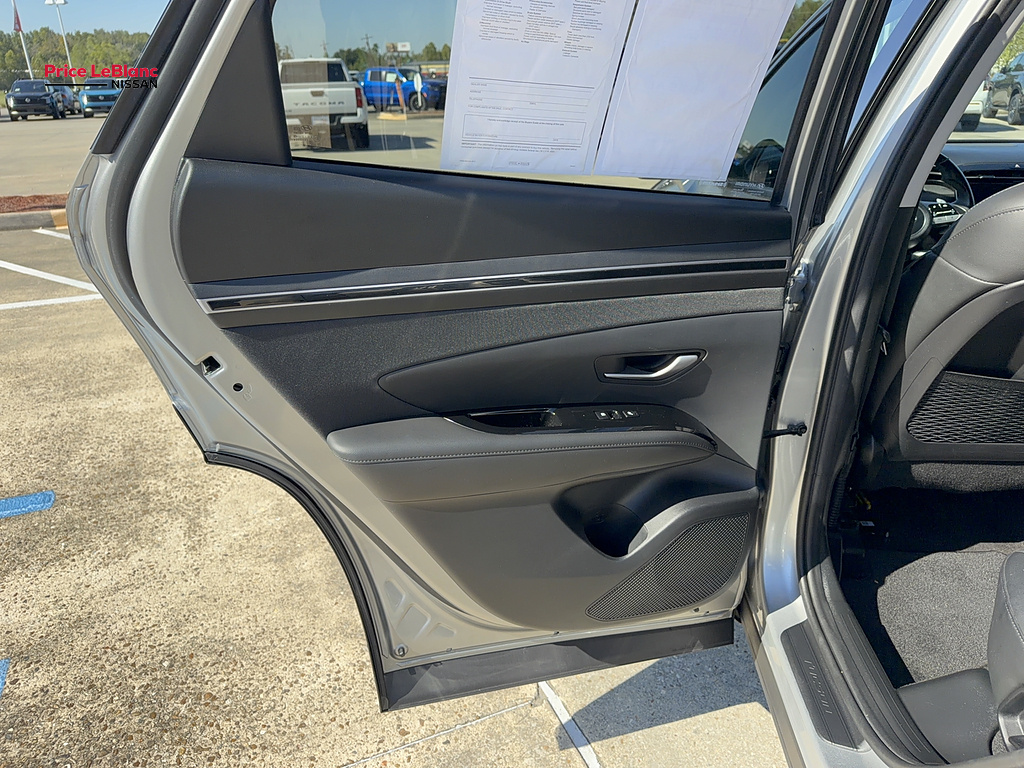 2023 Hyundai Tucson photo 26 of 36