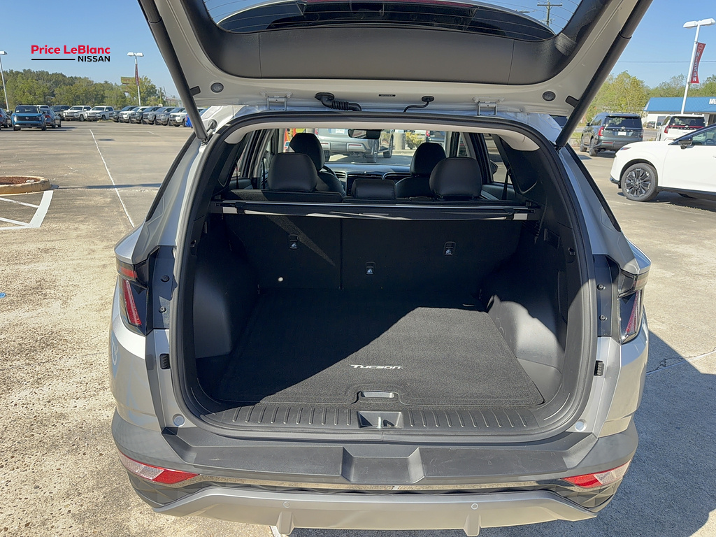 2023 Hyundai Tucson photo 24 of 36