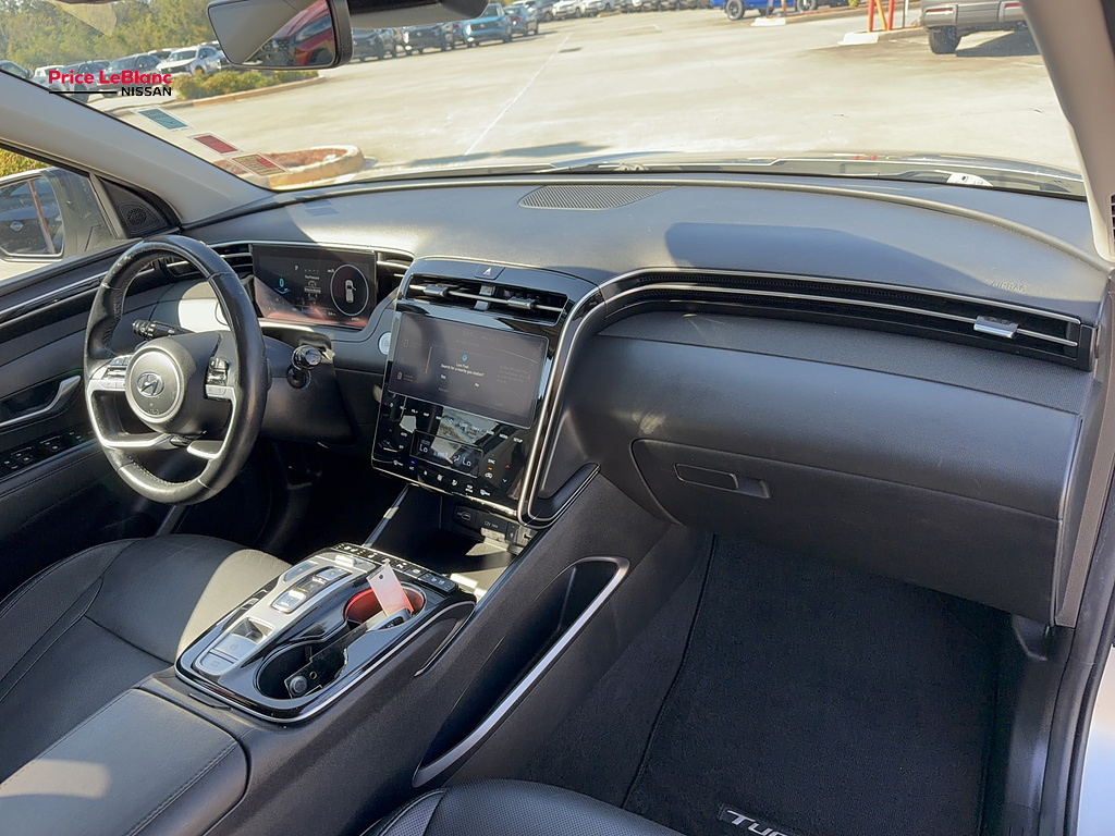 2023 Hyundai Tucson photo 18 of 36
