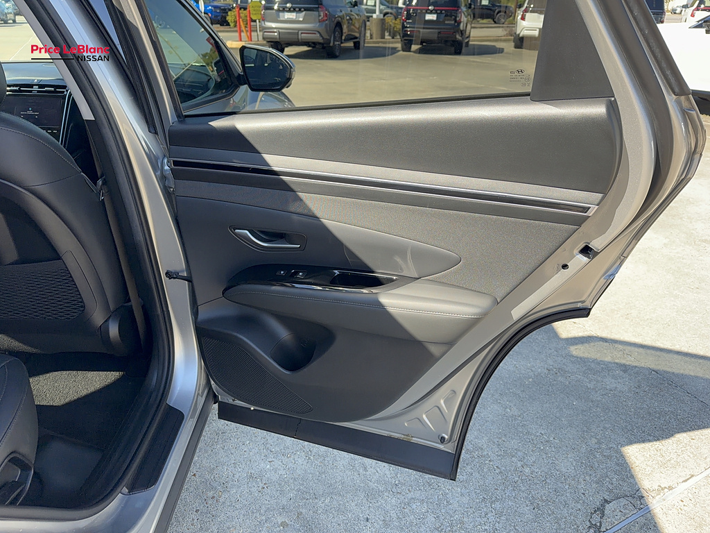 2023 Hyundai Tucson photo 21 of 36