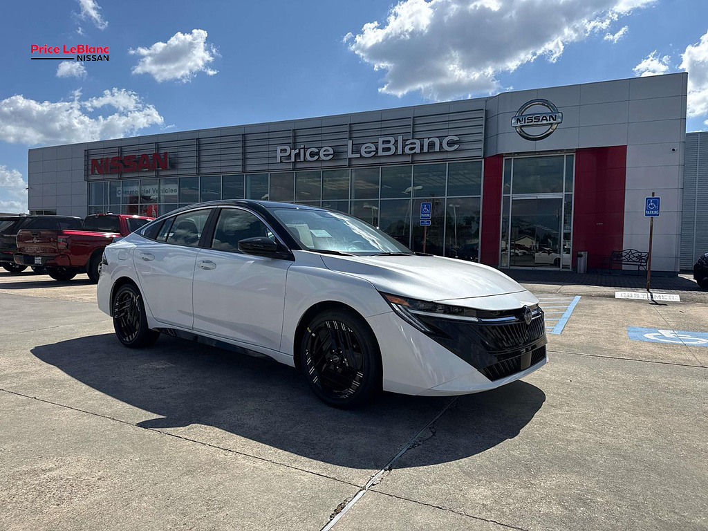 2027 Nissan Sentra SR Aspen White TriCoat/Super Black at Price LeBlanc Nissan