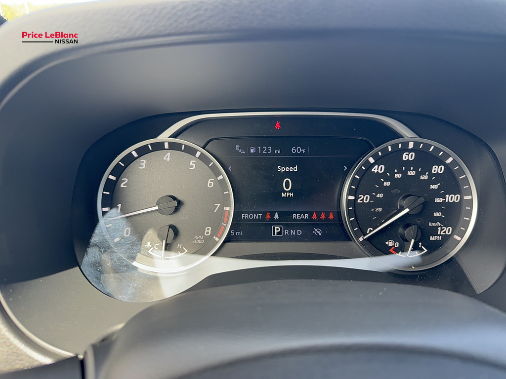 2027 Nissan Frontier photo 18 of 19