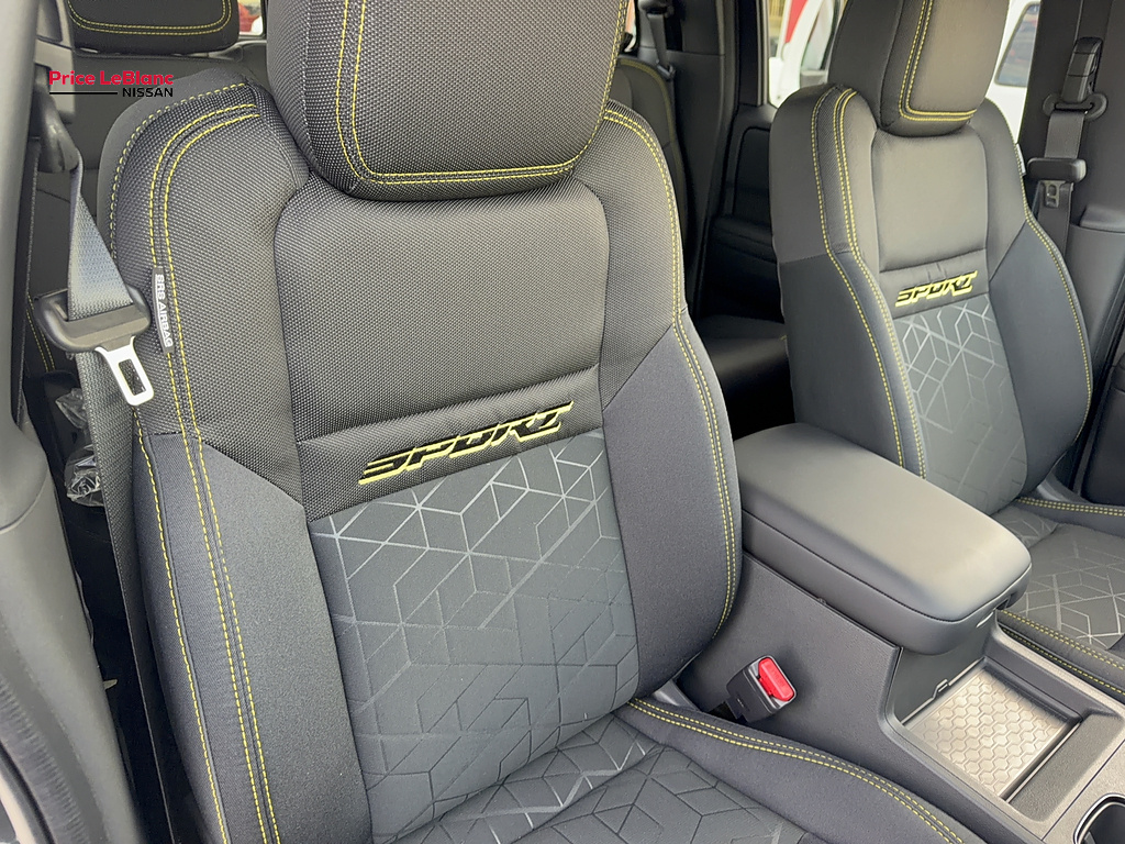 2027 Nissan Frontier photo 15 of 25