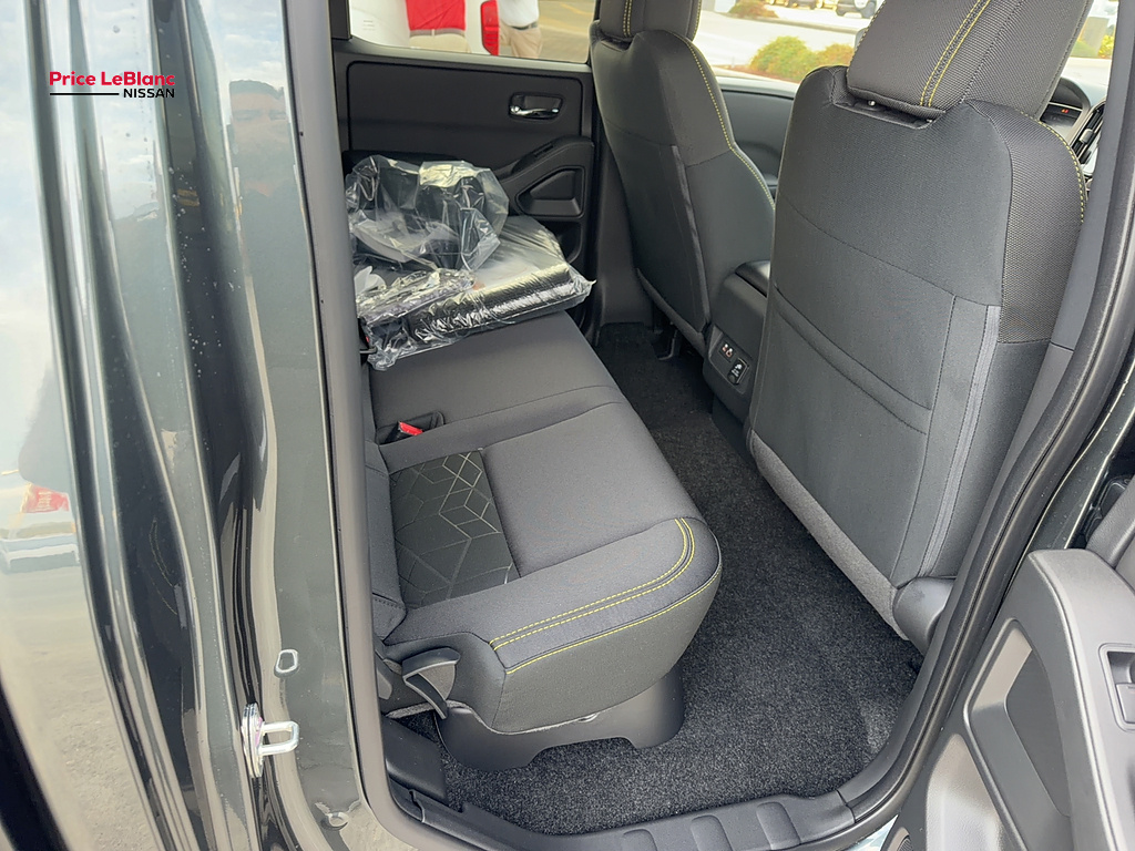 2027 Nissan Frontier photo 16 of 25