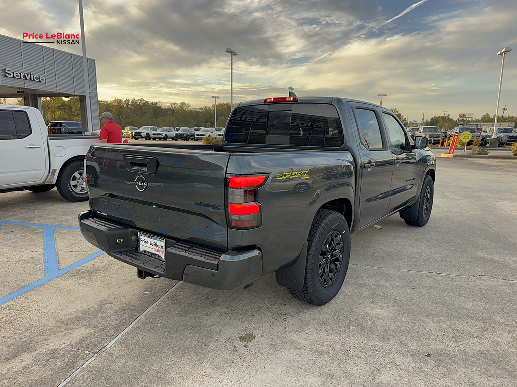 2027 Nissan Frontier photo 8 of 25
