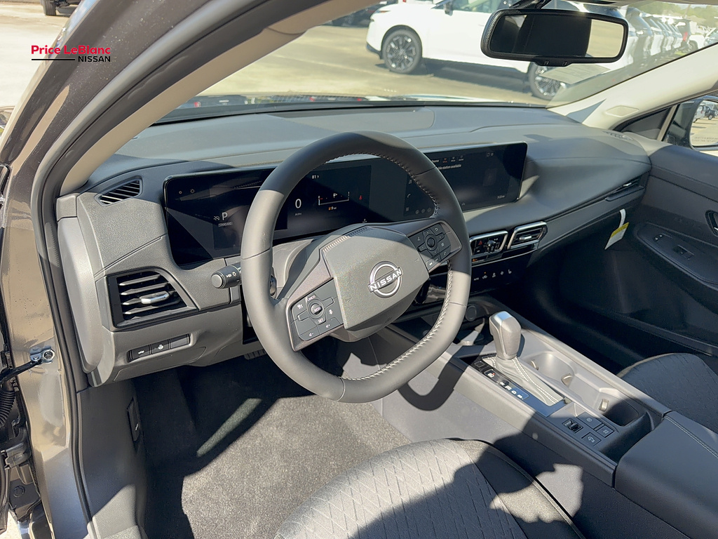 2027 Nissan Sentra photo 13 of 21