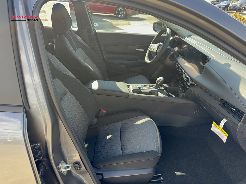 2027 Nissan Sentra photo 19 of 21