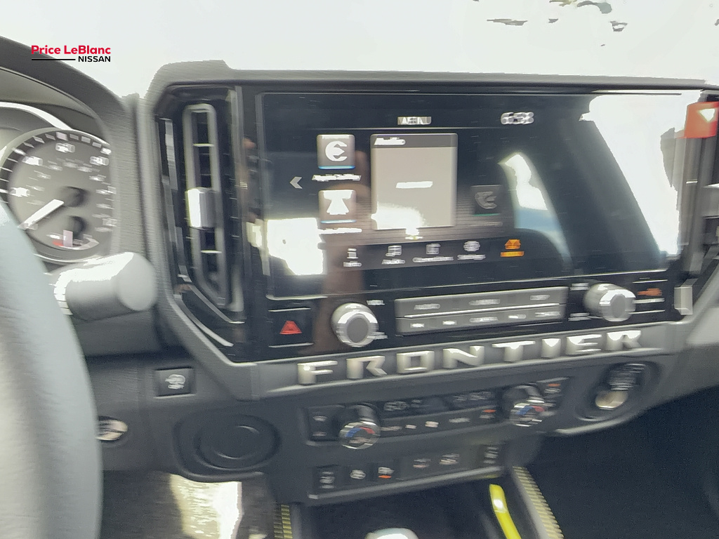 2027 Nissan Frontier photo 24 of 27