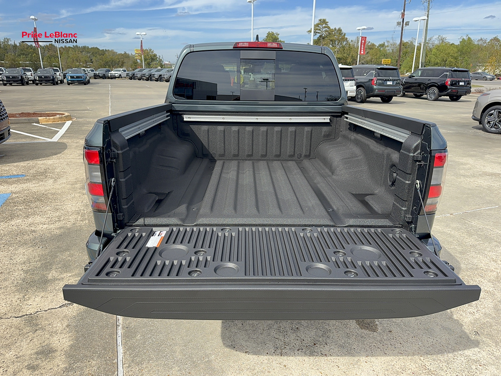2027 Nissan Frontier photo 20 of 27