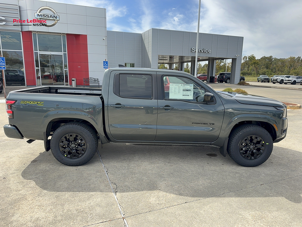 2027 Nissan Frontier photo 12 of 27