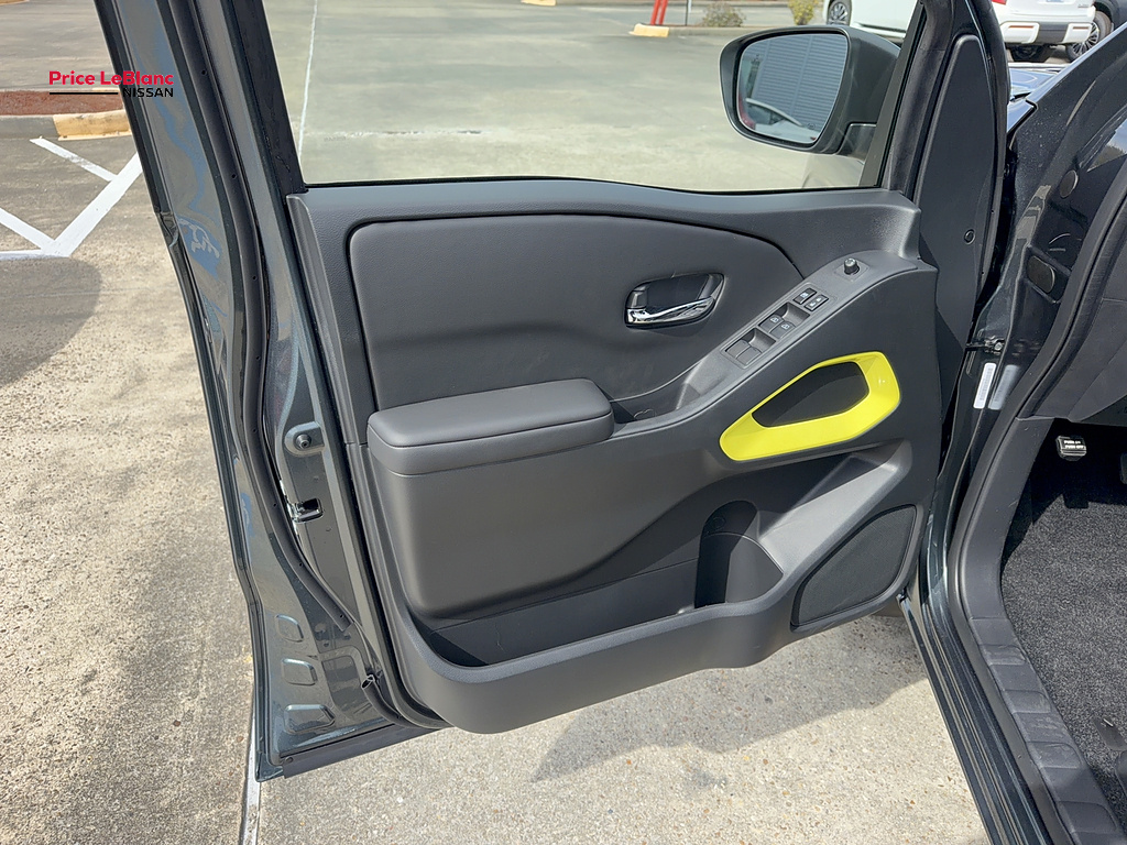 2027 Nissan Frontier photo 21 of 27