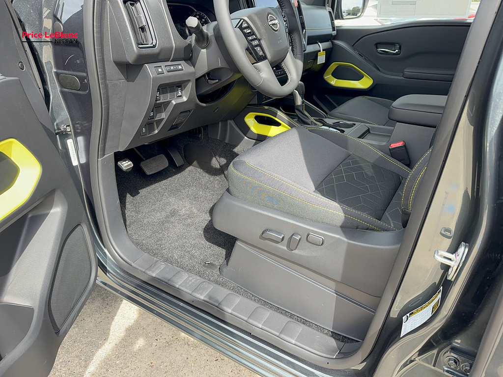 2027 Nissan Frontier photo 22 of 27