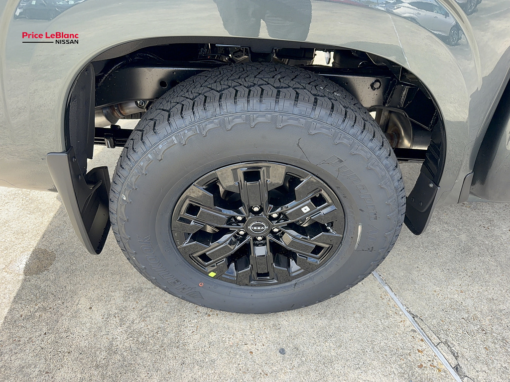 2027 Nissan Frontier photo 13 of 27