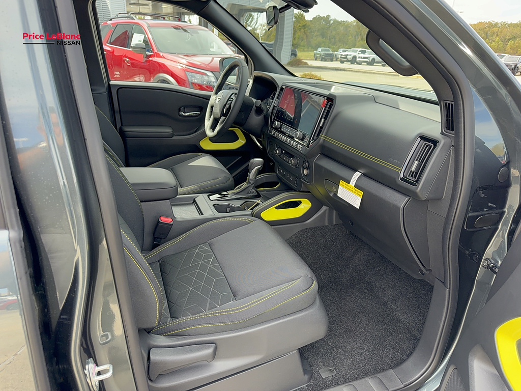 2027 Nissan Frontier photo 16 of 27