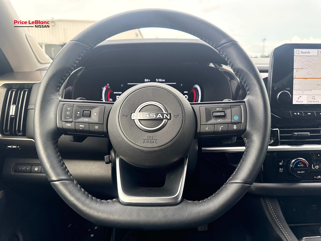 2025 Nissan Pathfinder photo 20 of 27