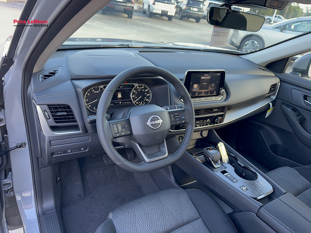 2027 Nissan Rogue photo 19 of 24