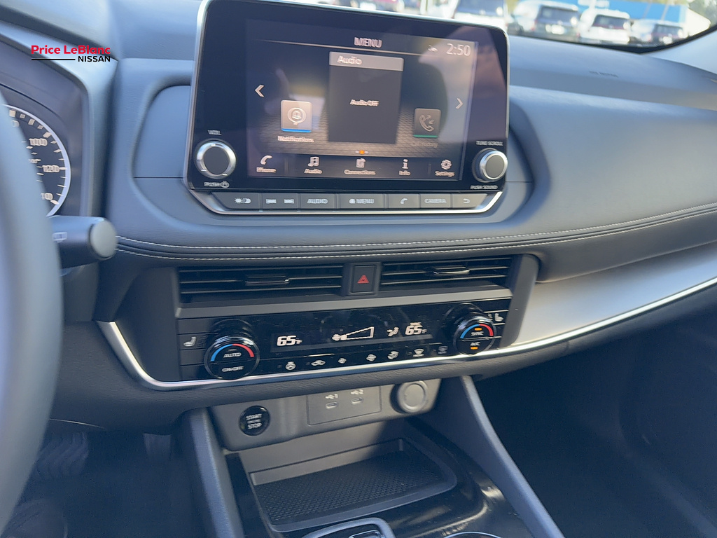 2027 Nissan Rogue photo 20 of 24