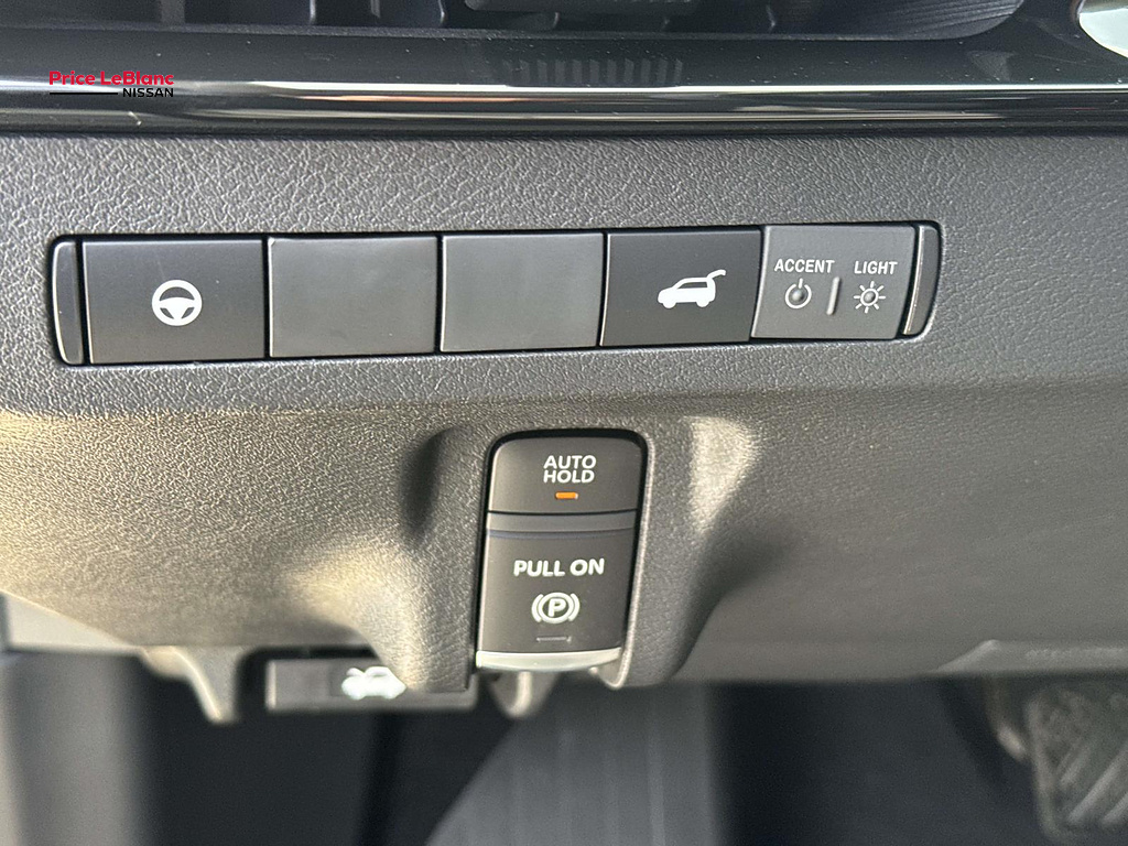 2026 Nissan Murano photo 15 of 18