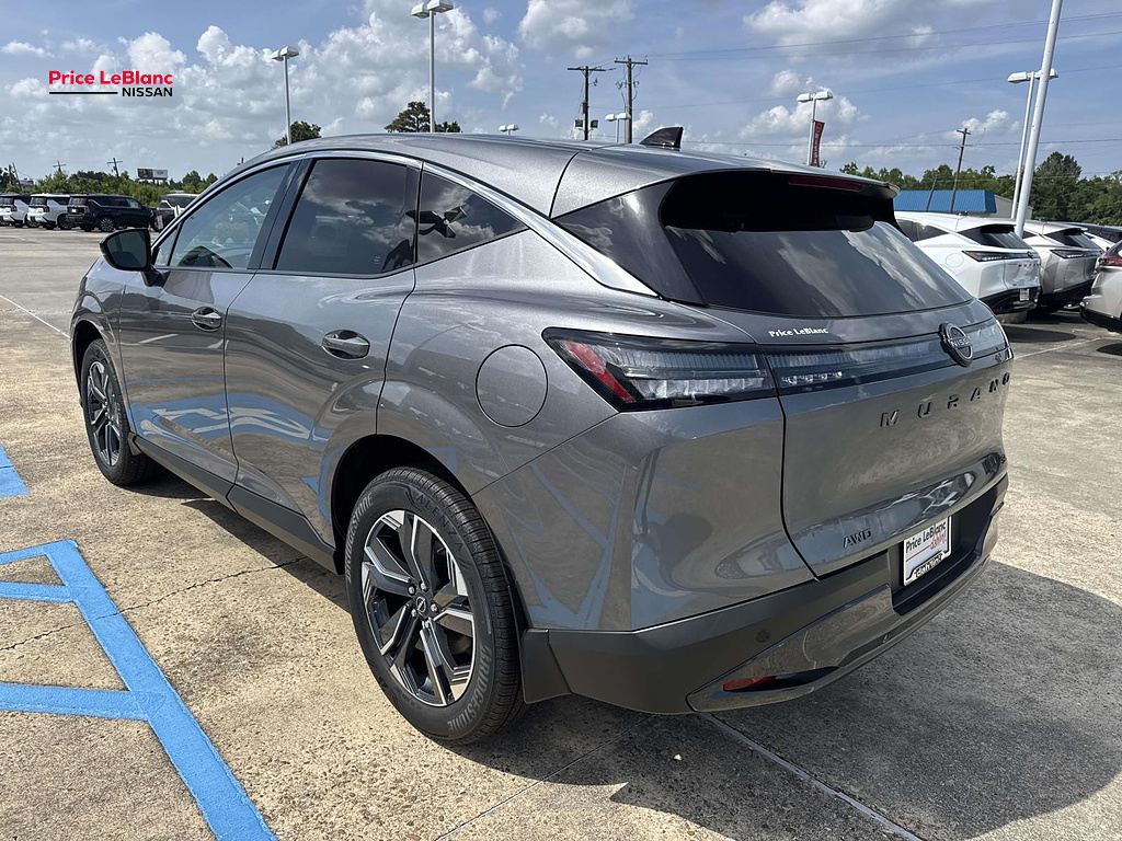 2026 Nissan Murano photo 5 of 18
