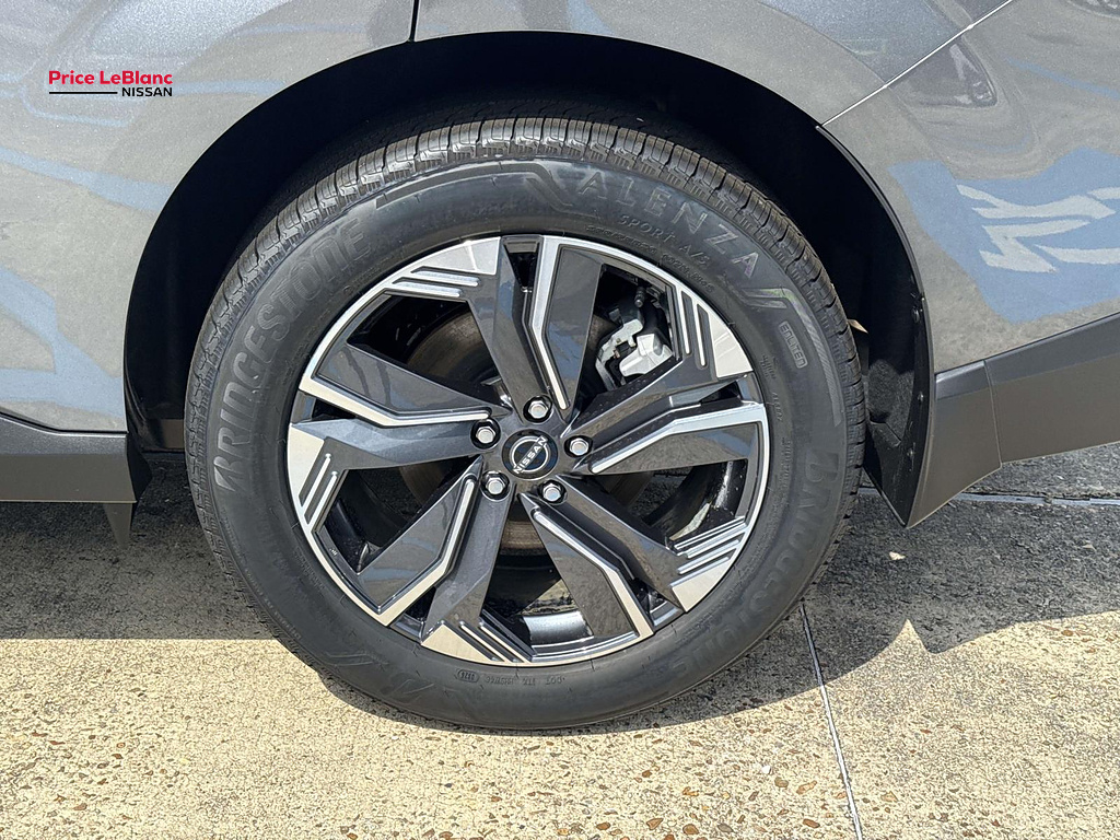 2026 Nissan Murano photo 4 of 18