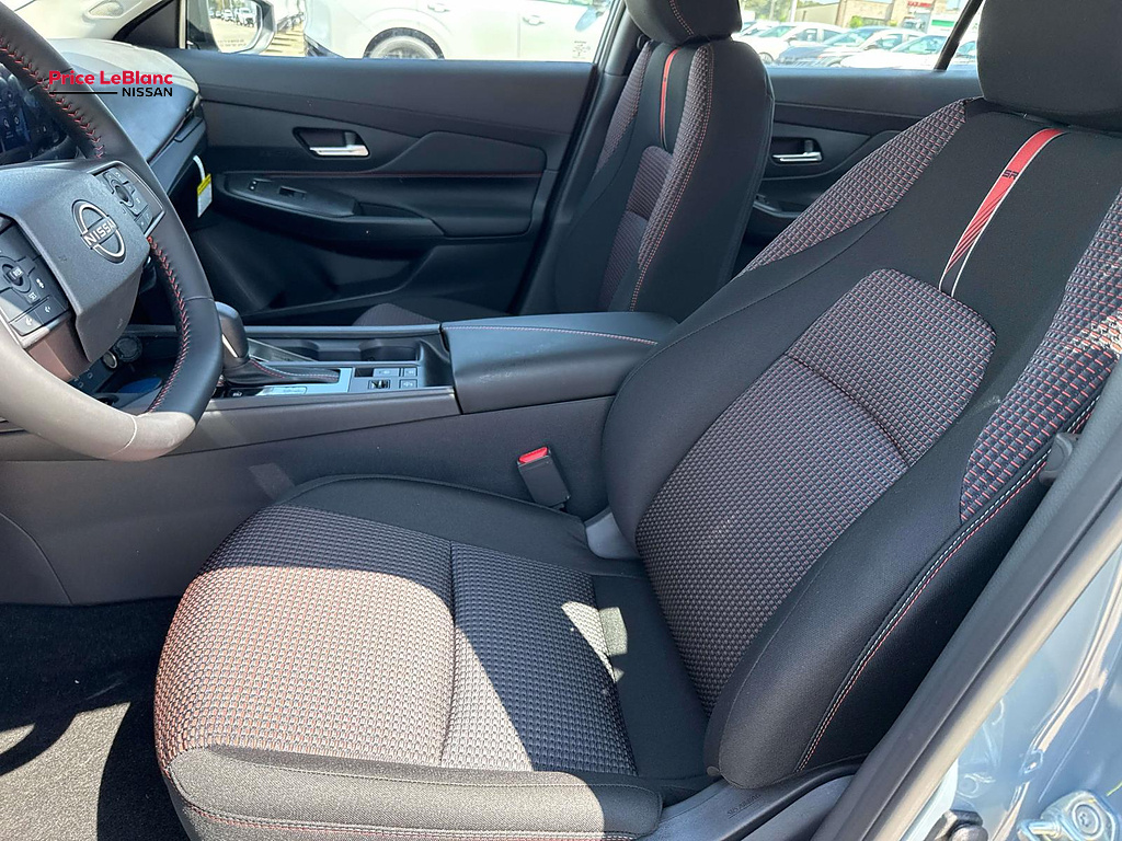 2027 Nissan Sentra photo 8 of 19