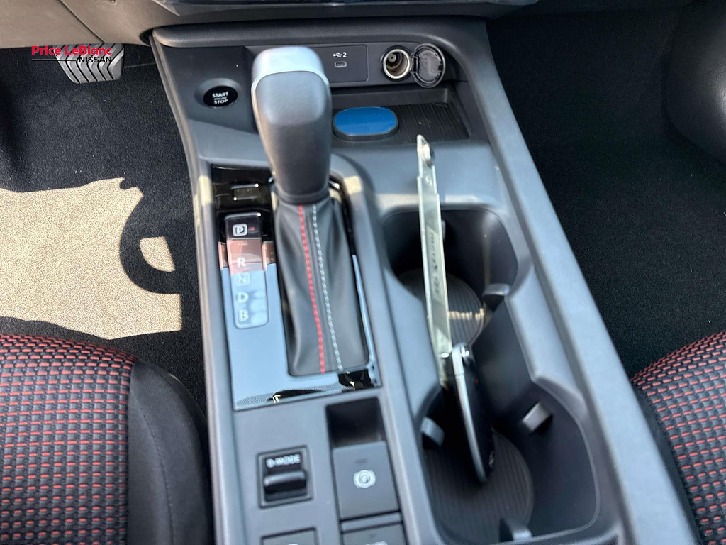 2027 Nissan Sentra photo 18 of 19