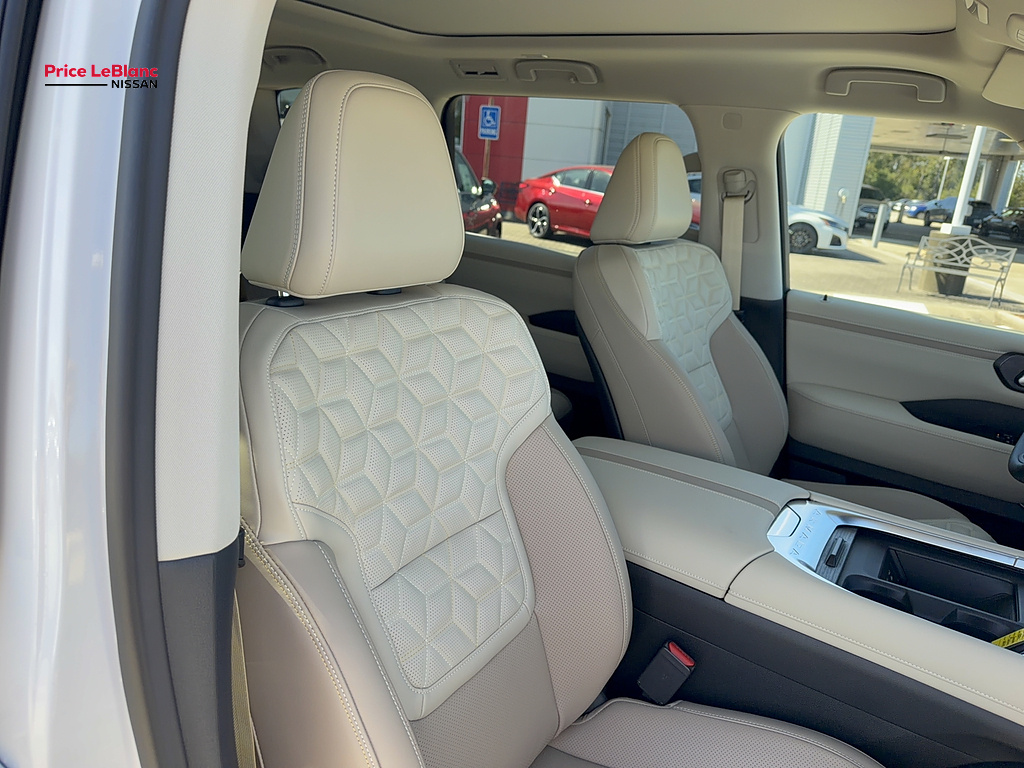 2027 Nissan Armada photo 12 of 29