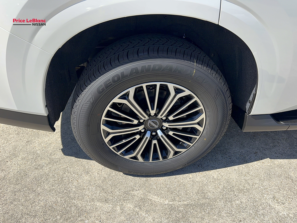 2027 Nissan Armada photo 10 of 29
