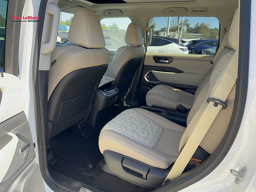 2027 Nissan Armada photo 20 of 29