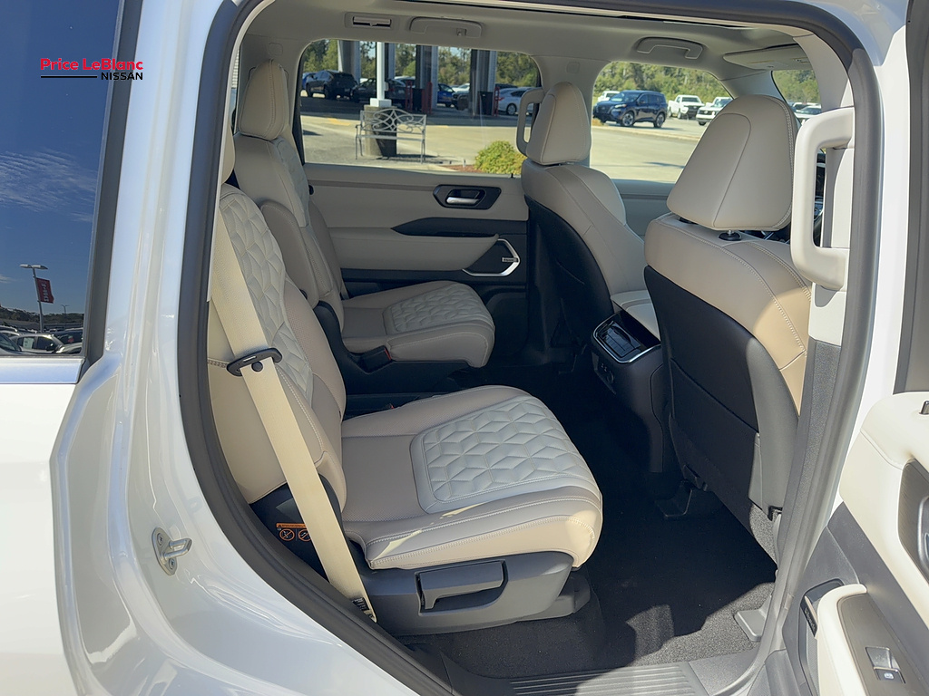 2027 Nissan Armada photo 14 of 29