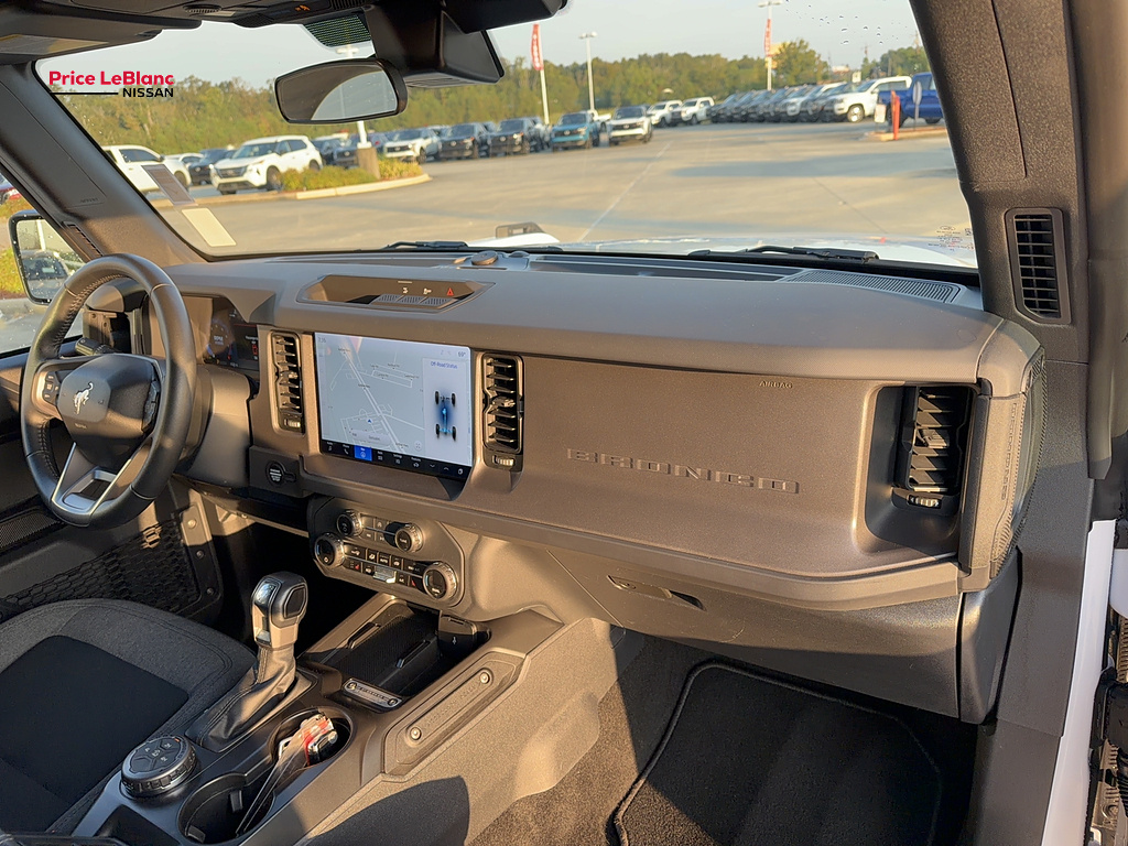 2025 Ford Bronco photo 11 of 26