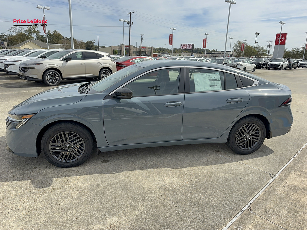 2027 Nissan Sentra photo 5 of 24