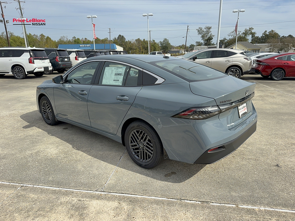 2027 Nissan Sentra photo 6 of 24
