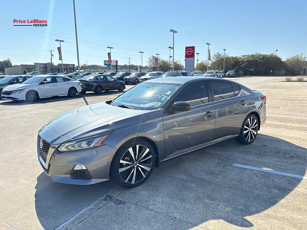 2022 Nissan Altima 2.5 SR - 2