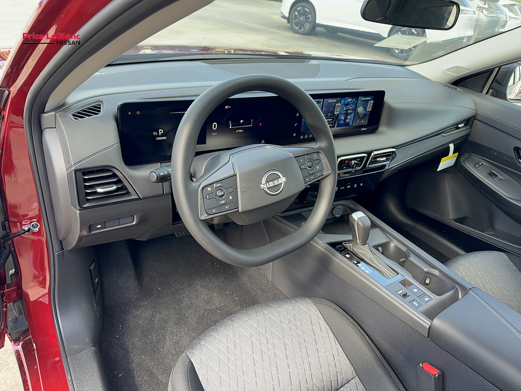 2027 Nissan Sentra photo 18 of 22