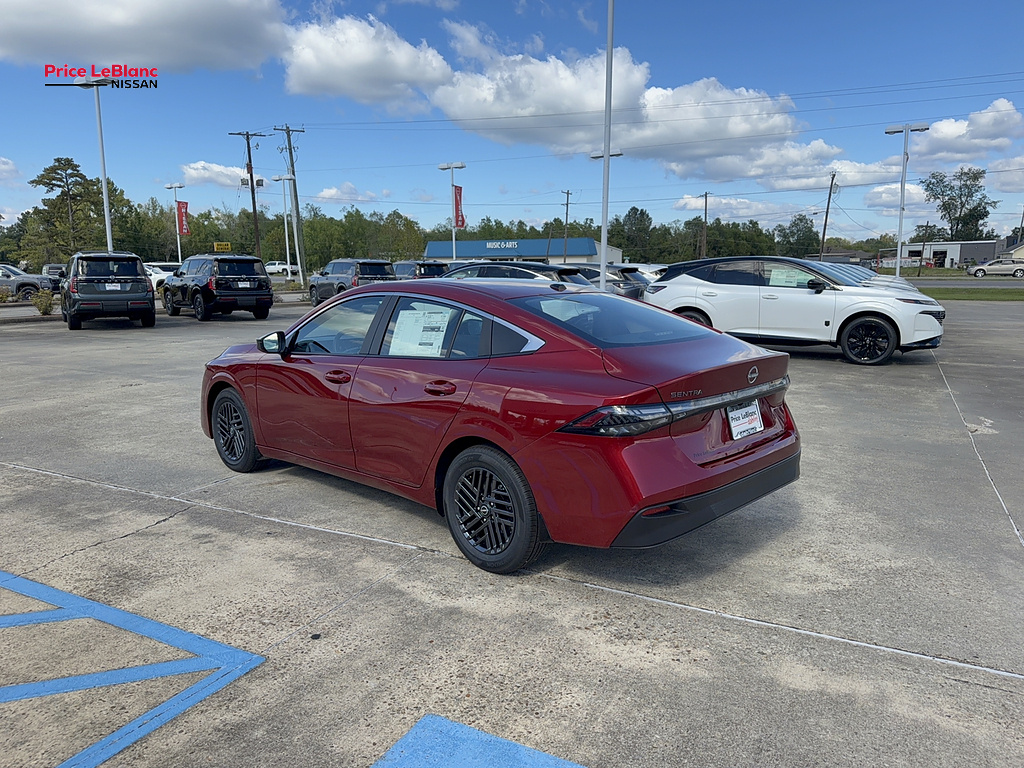 2027 Nissan Sentra photo 6 of 22