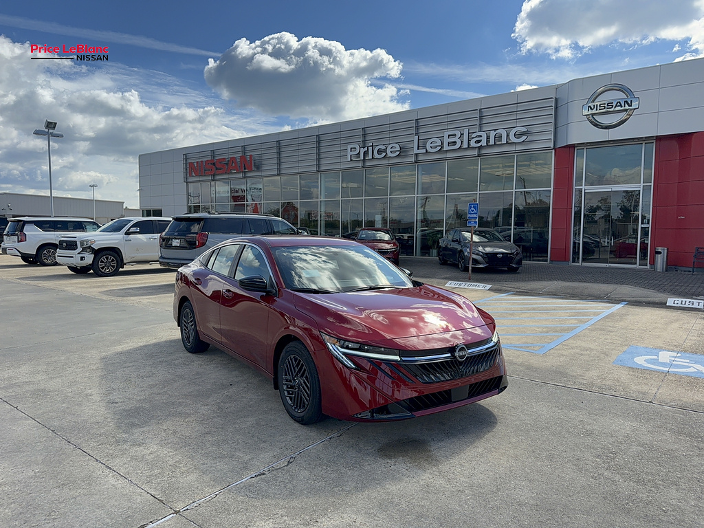2027 Nissan Sentra photo 2 of 22